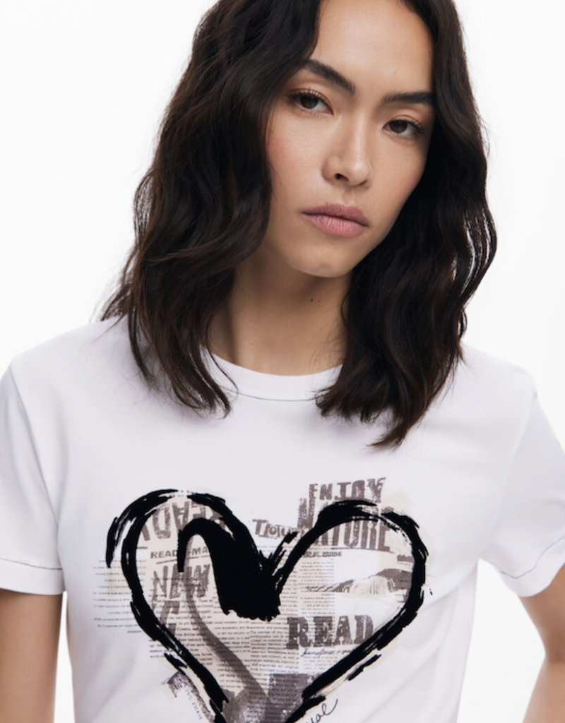 LETTER CORE Heart T-Shirt