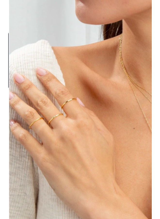 Set of 3 Gold Hammered Stacking G Rings