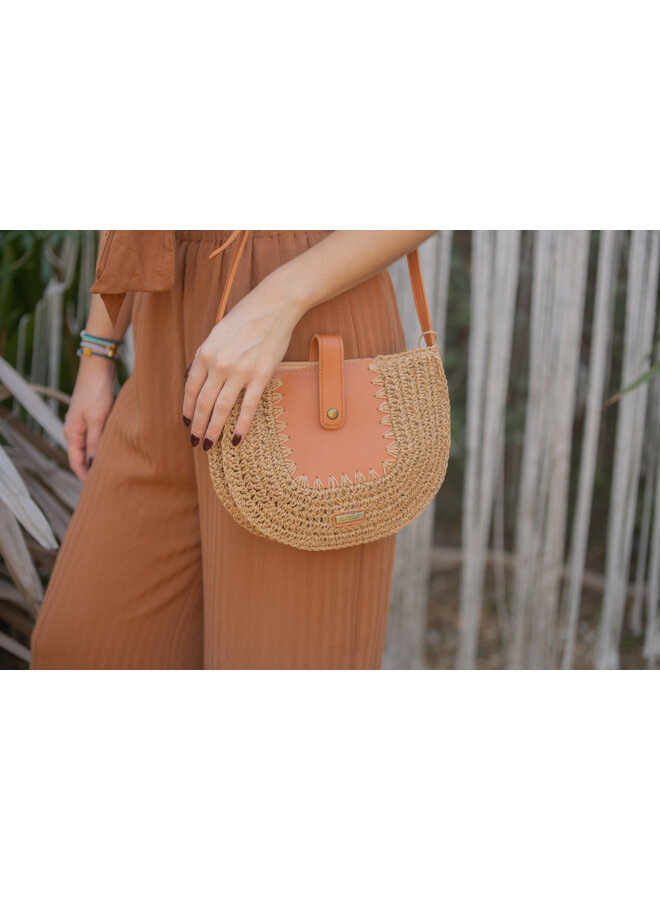 Medium Straw Crossbody Purse w/ Faux Brown Leather and Flap Closure