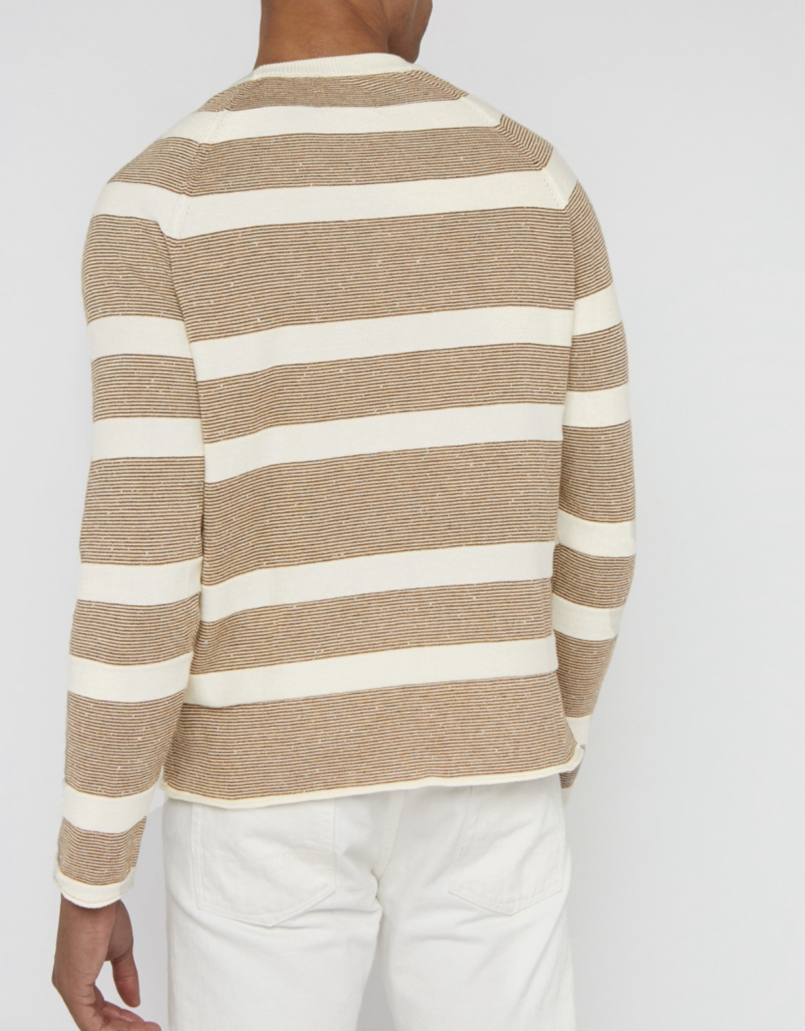 103150 Hubbard Clothing Co