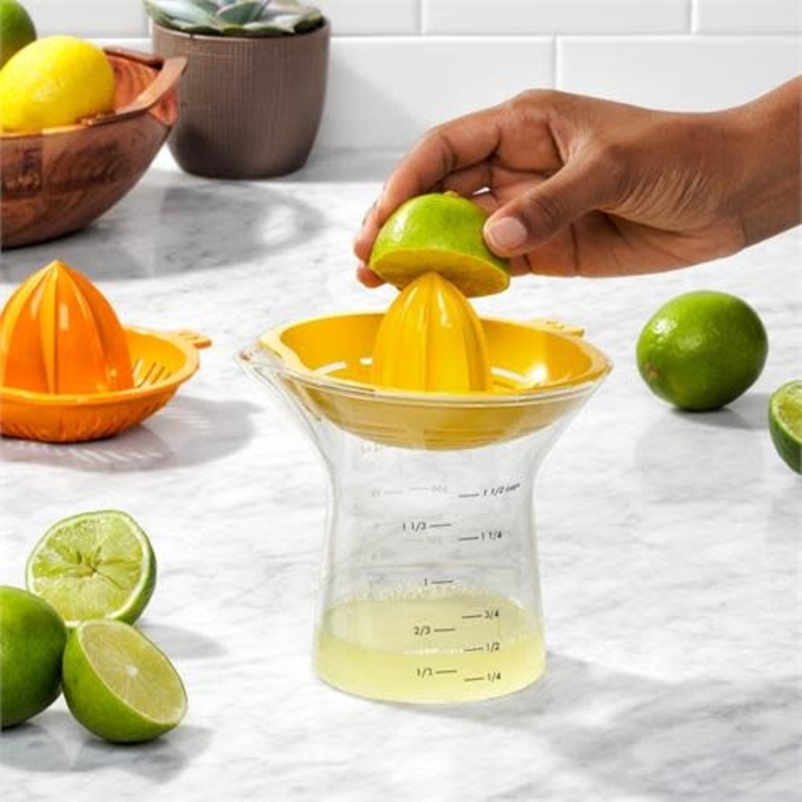 OXO OXO Large 2-in-1 Citrus Juicer