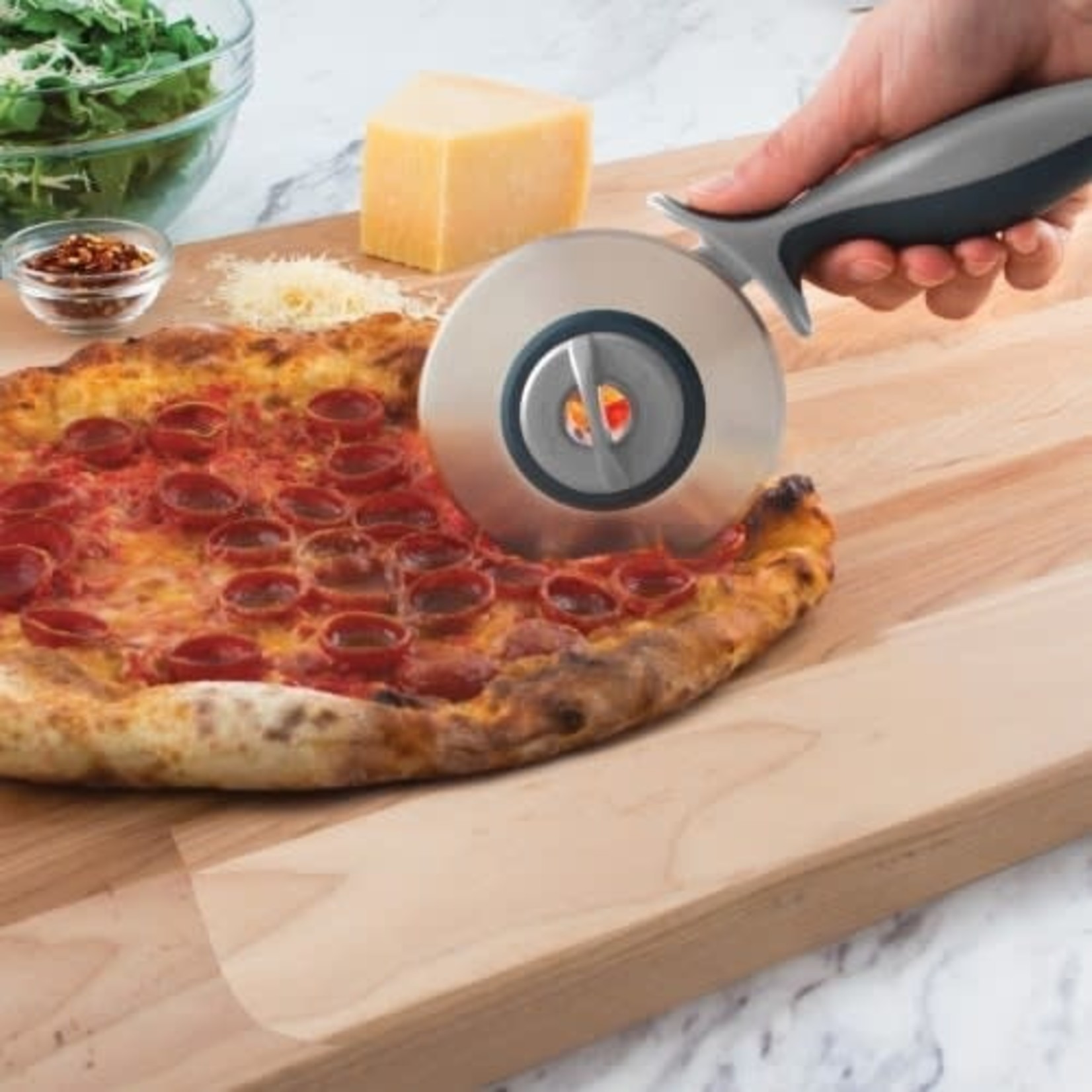 TOVOLO TOVOLO 2-In-1 Pizza Wheel Charcoal - Oyster Gray