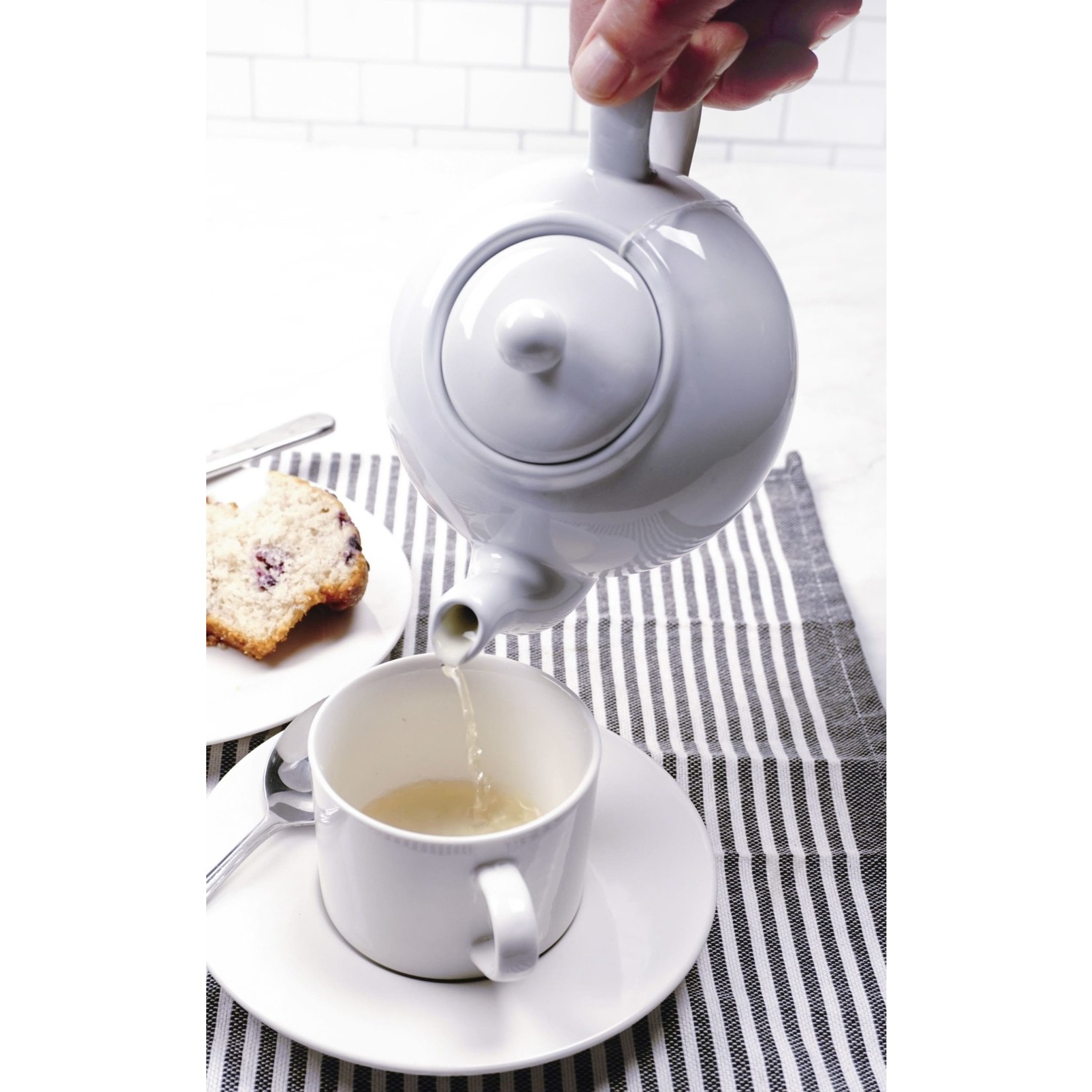 RSVP RSVP Stoneware Teapot - White DNR