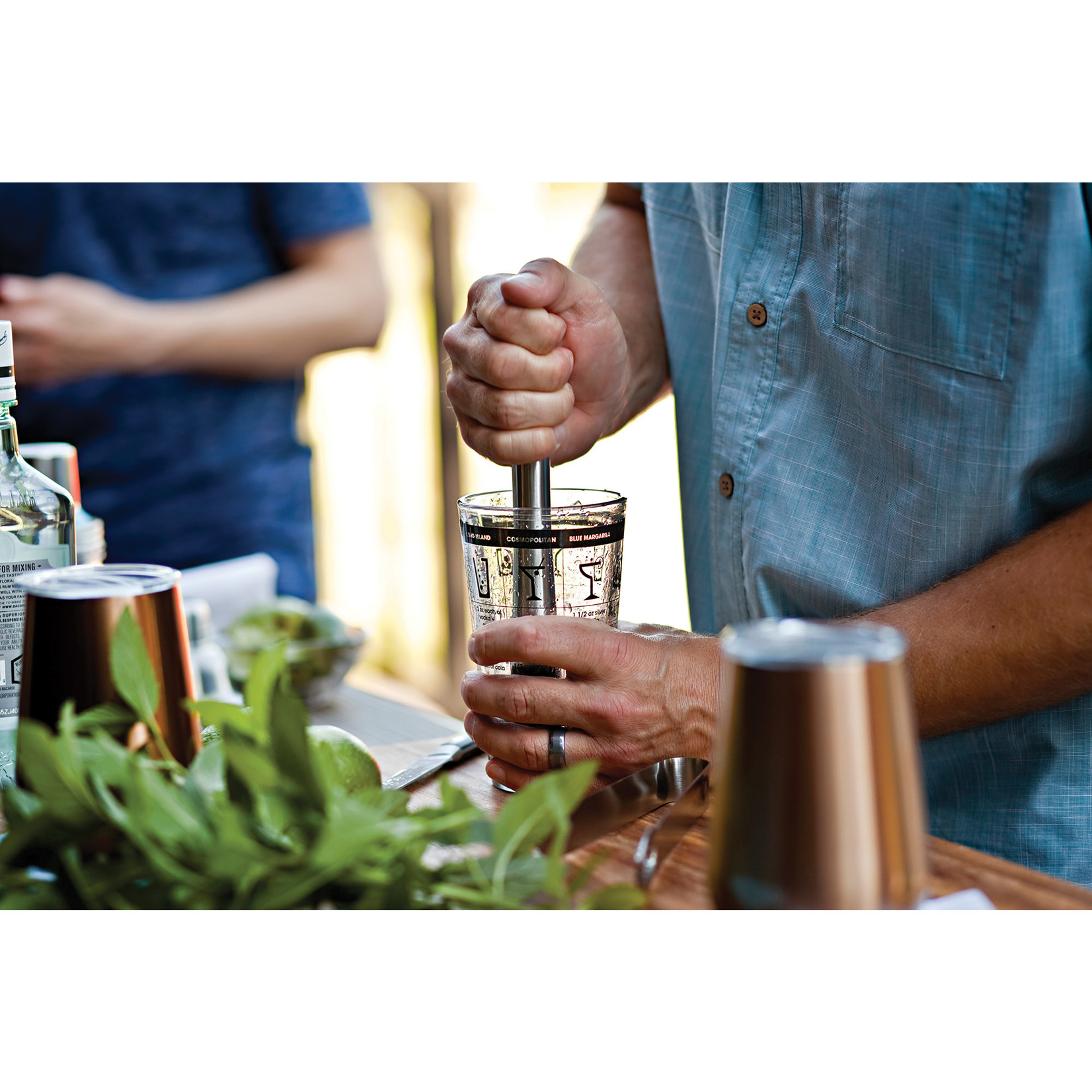 FOX RUN FOX RUN Martini Cocktail Recipe Shaker