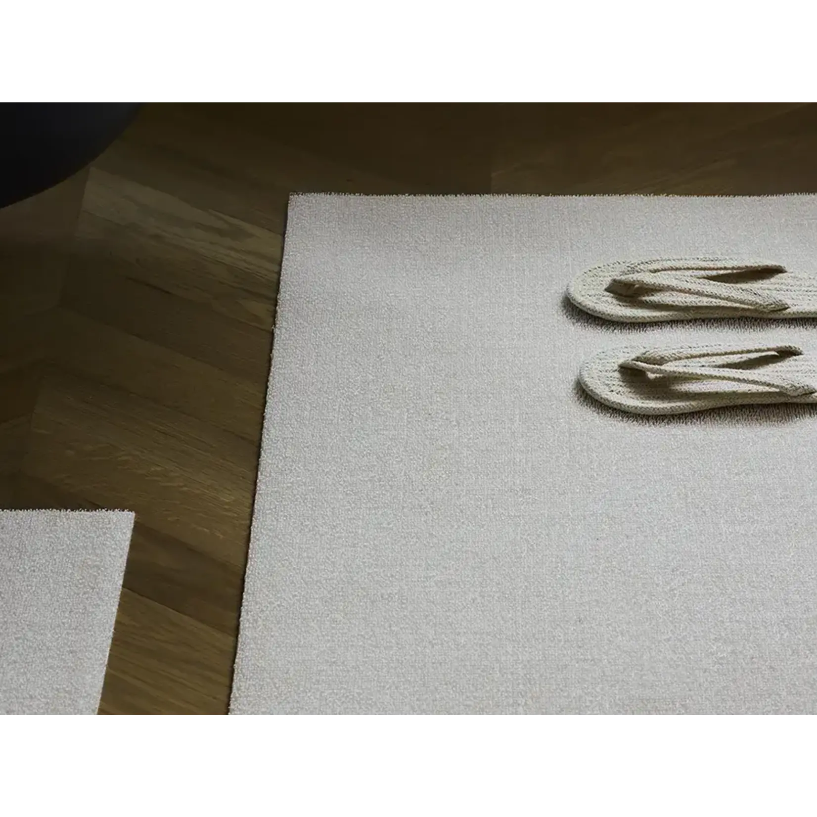 CHILEWICH CHILEWICH Solid Shag Utility Mat 24x36 - Super White