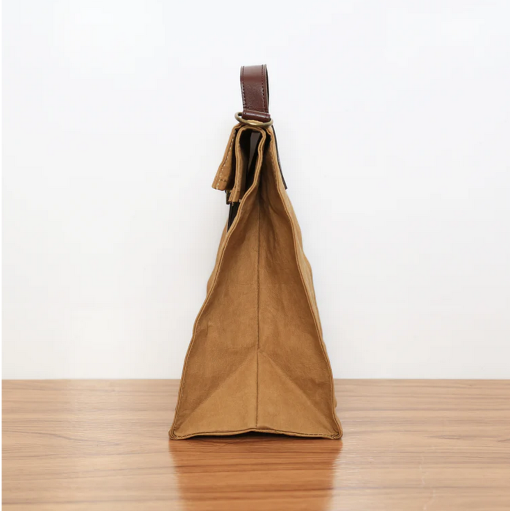 ECO BEIGE ECO BEIGE Paper Leather Retro Messenger Lunch Bag - Light Kraft