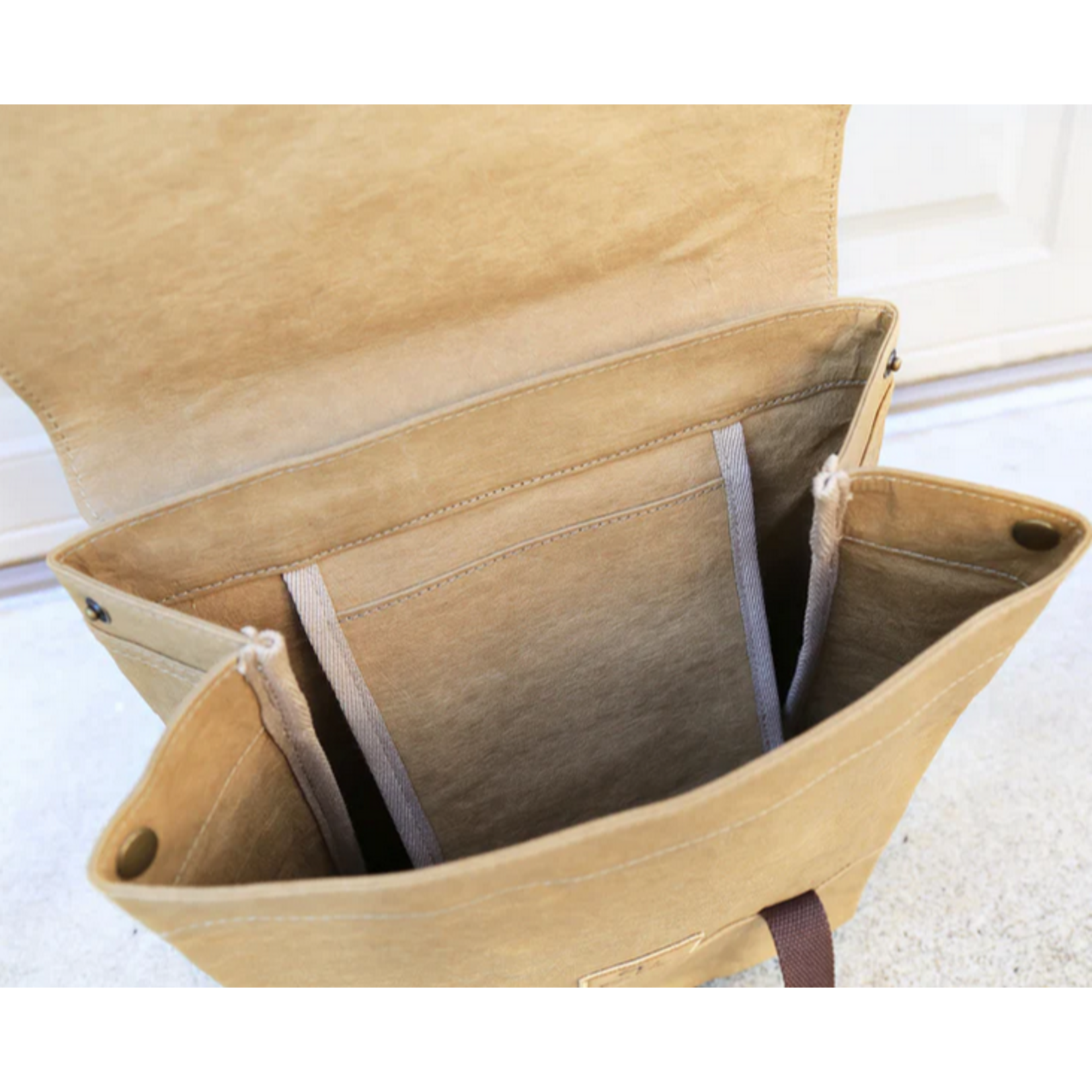 ECO BEIGE ECO BEIGE Paper Leather Travel Backpack