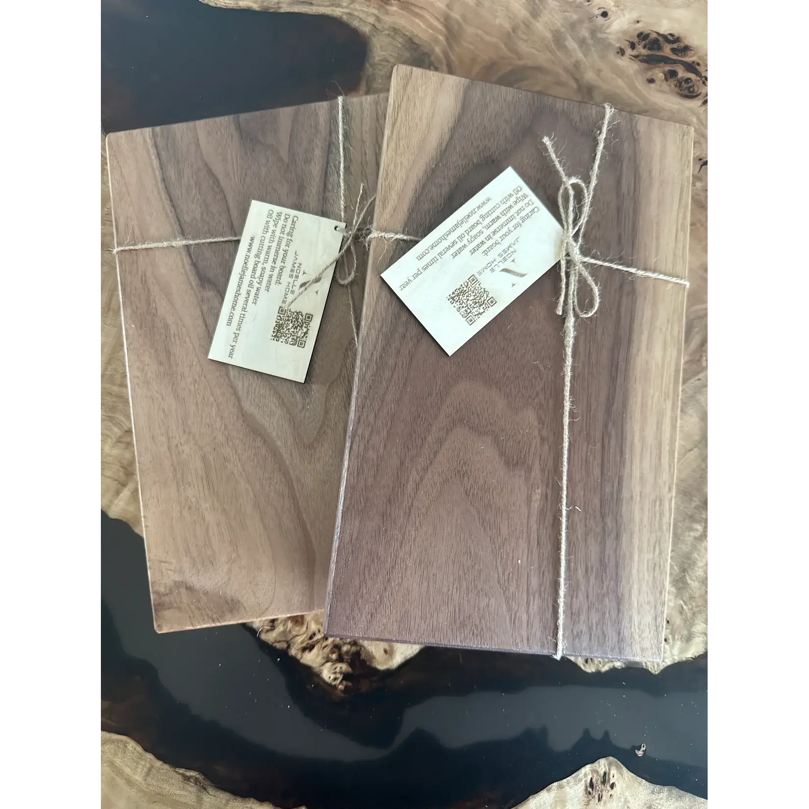NOELLE JAMES HOME Walnut Serving/Charcuterie Board