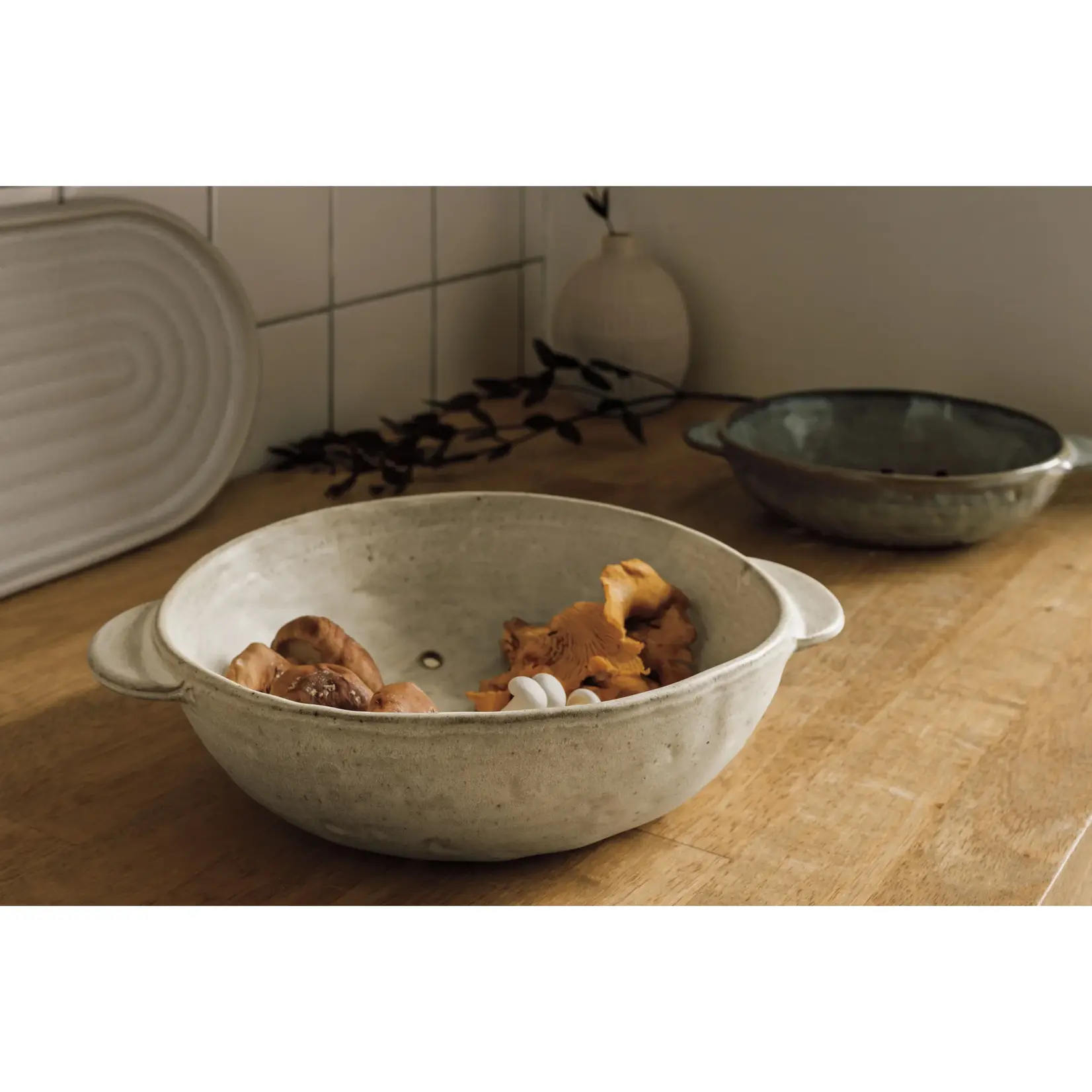HEIRLOOM HEIRLOOM Gray Stoneware Fruit Bowl 7in.