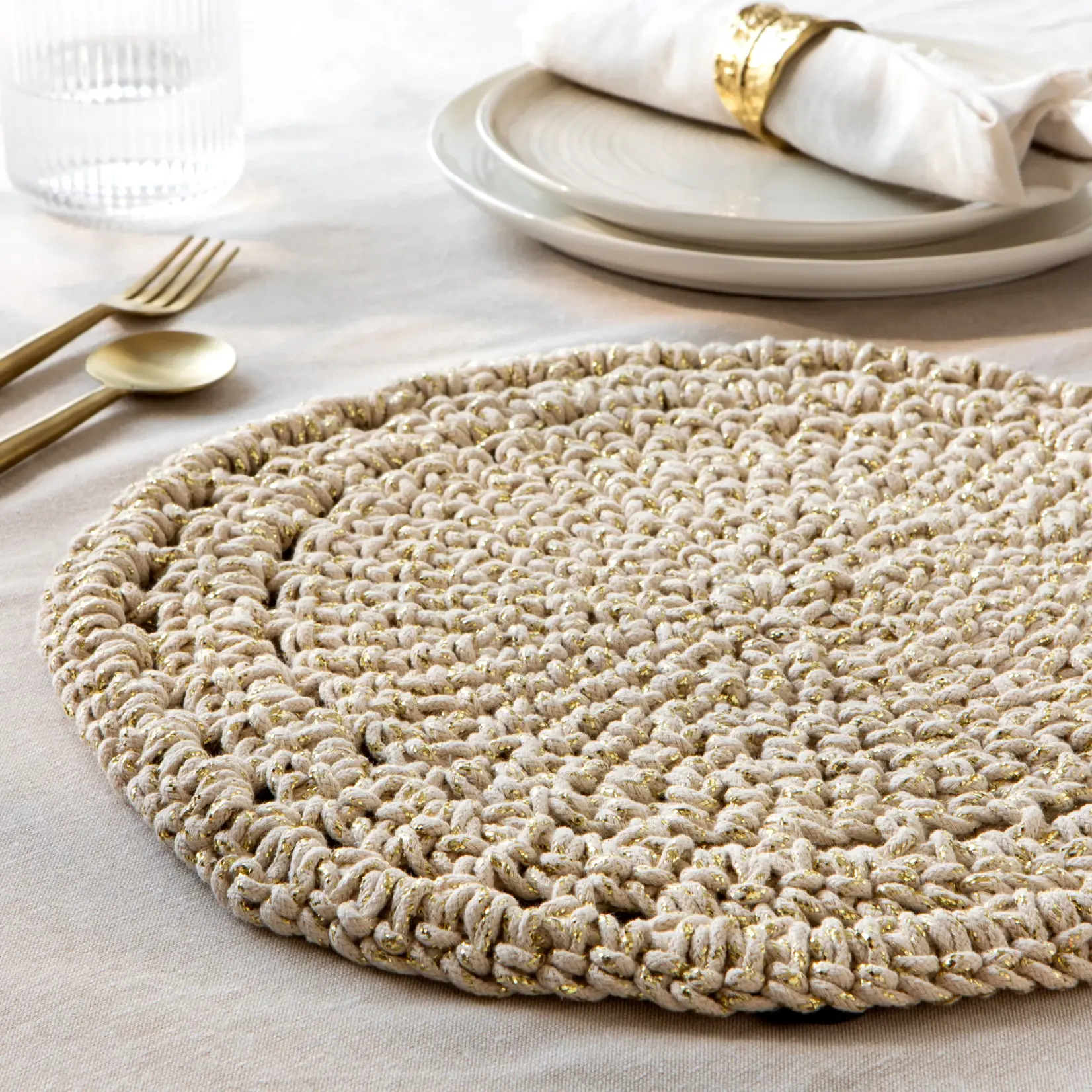 HEIRLOOM HEIRLOOM Gold Aura Hand-Knotted Placemat