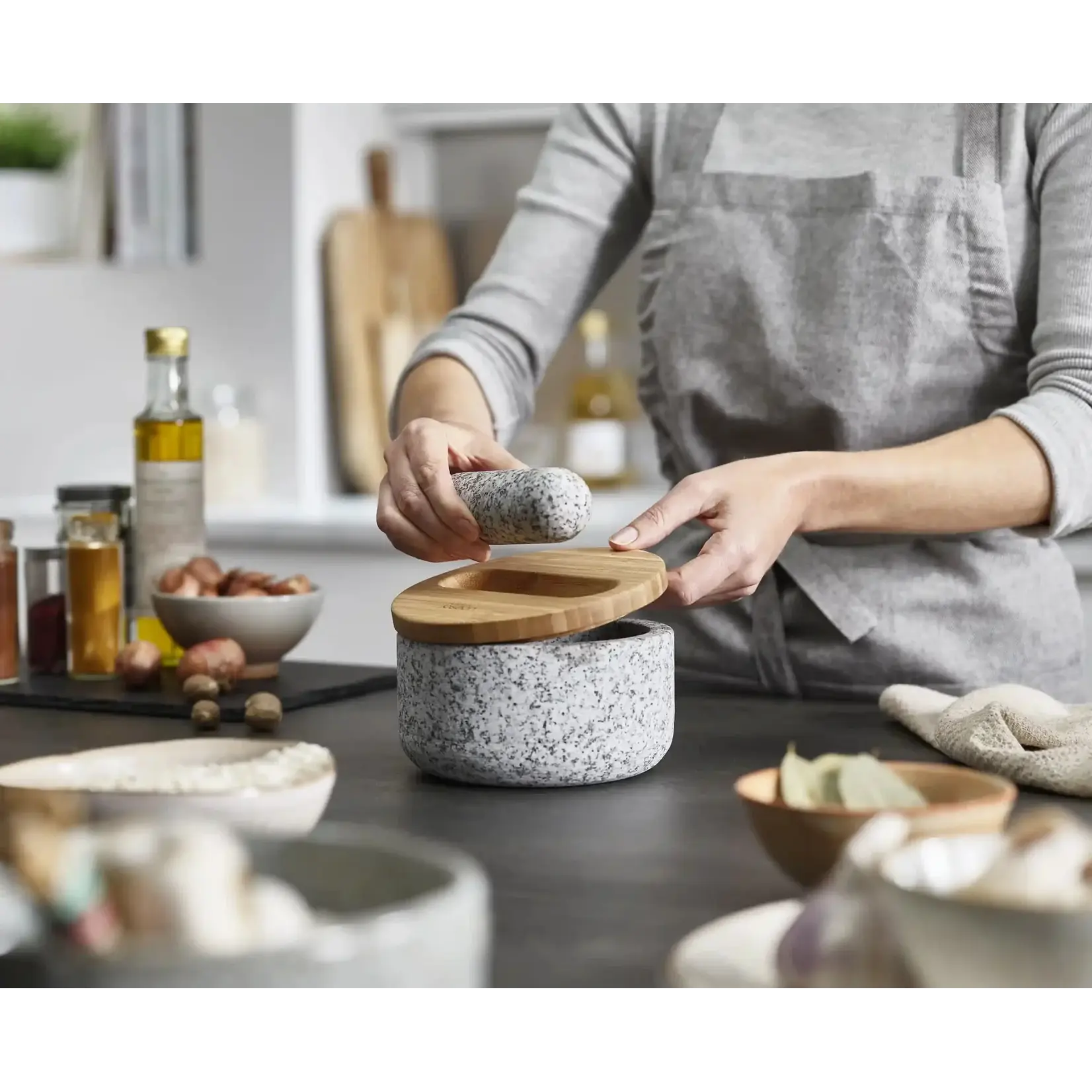 JOSEPH JOSEPH JOSERPH JOSEPH Mortar & Pestle w/Lid