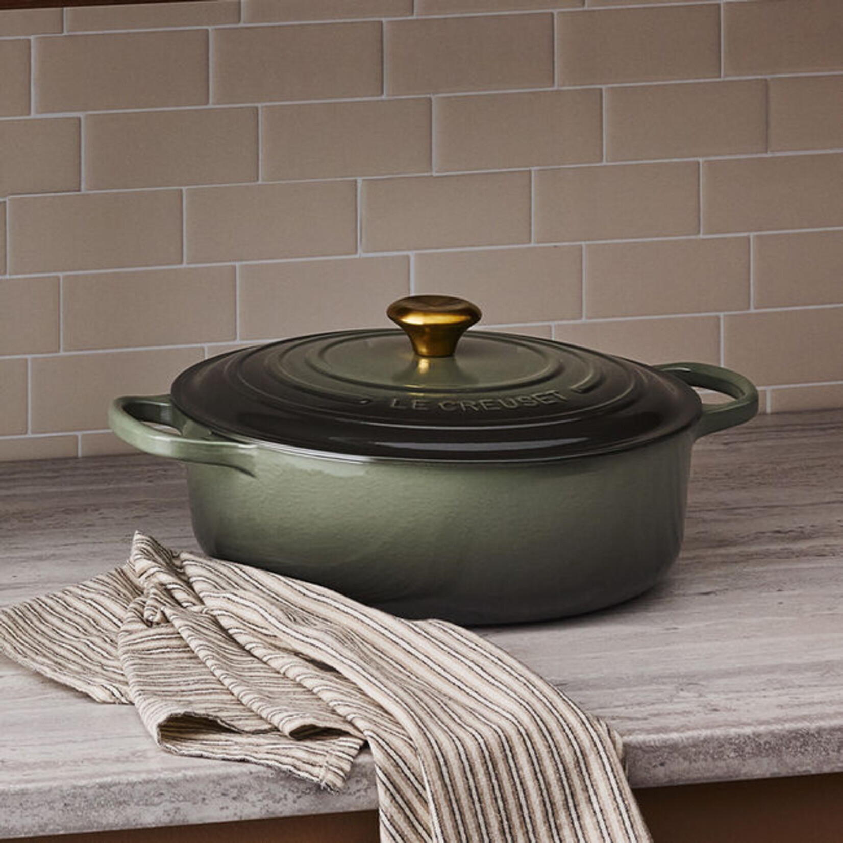 LE CREUSET LE CREUSET Shallow Round French Oven 6.2L