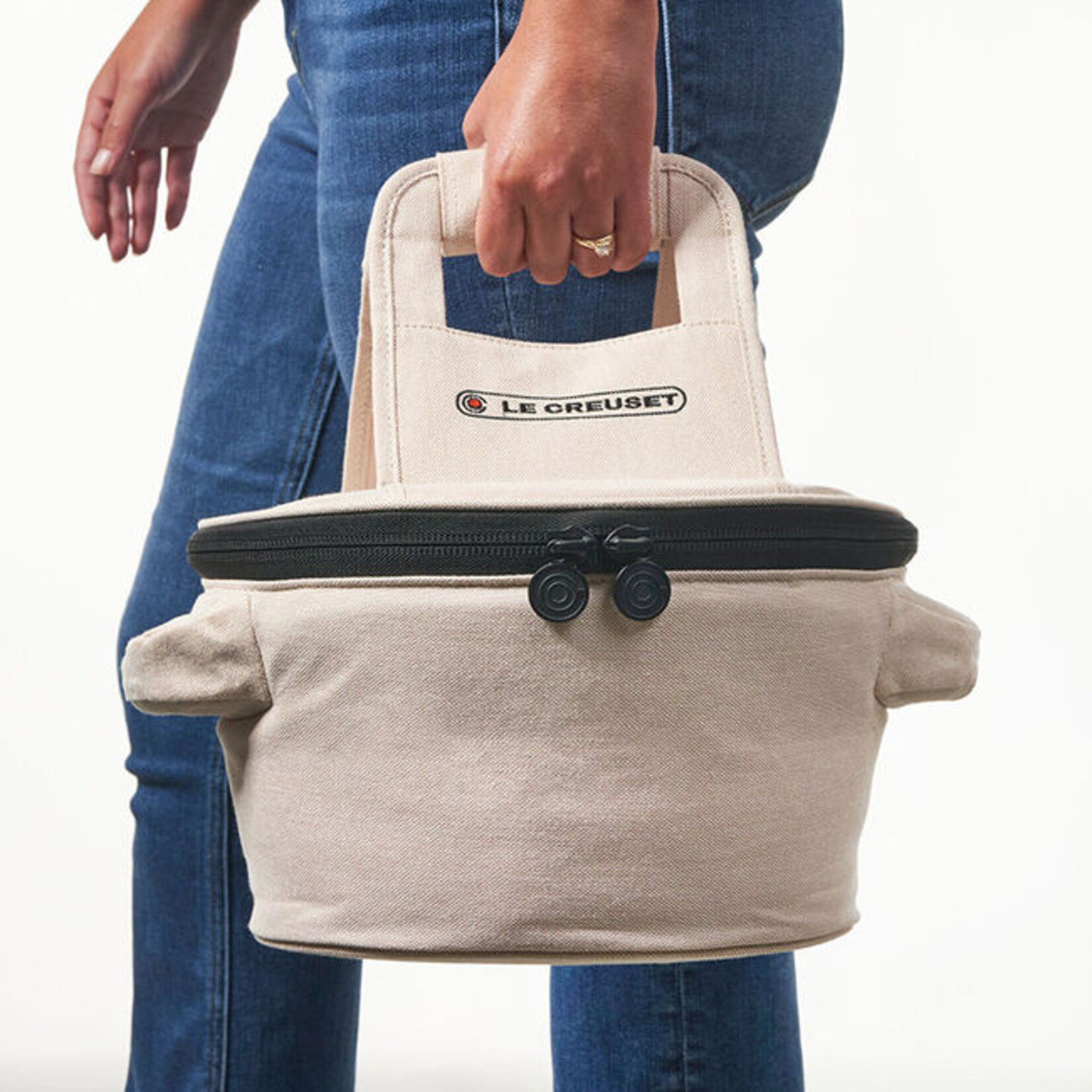 LE CREUSET LE CREUSET Round Dutch Oven Tote Bag - Ecru