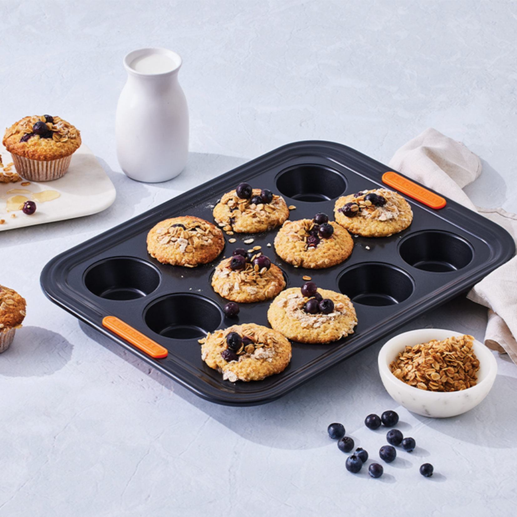 LE CREUSET LE CREUSET Mini Muffin Tray 12 Cup