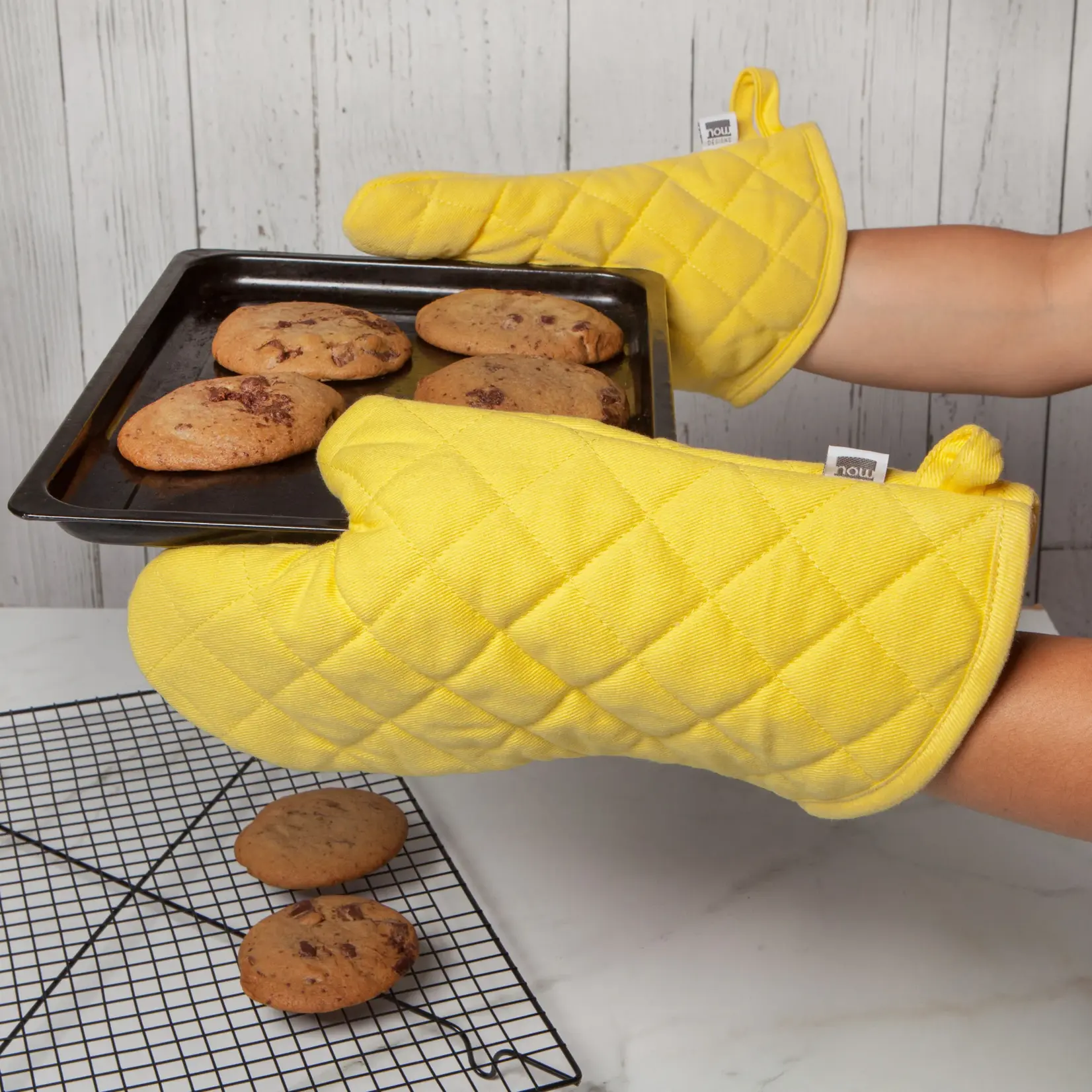 NOW DESIGNS NOW DESIGNS Oven Mitt - Superior Lemon