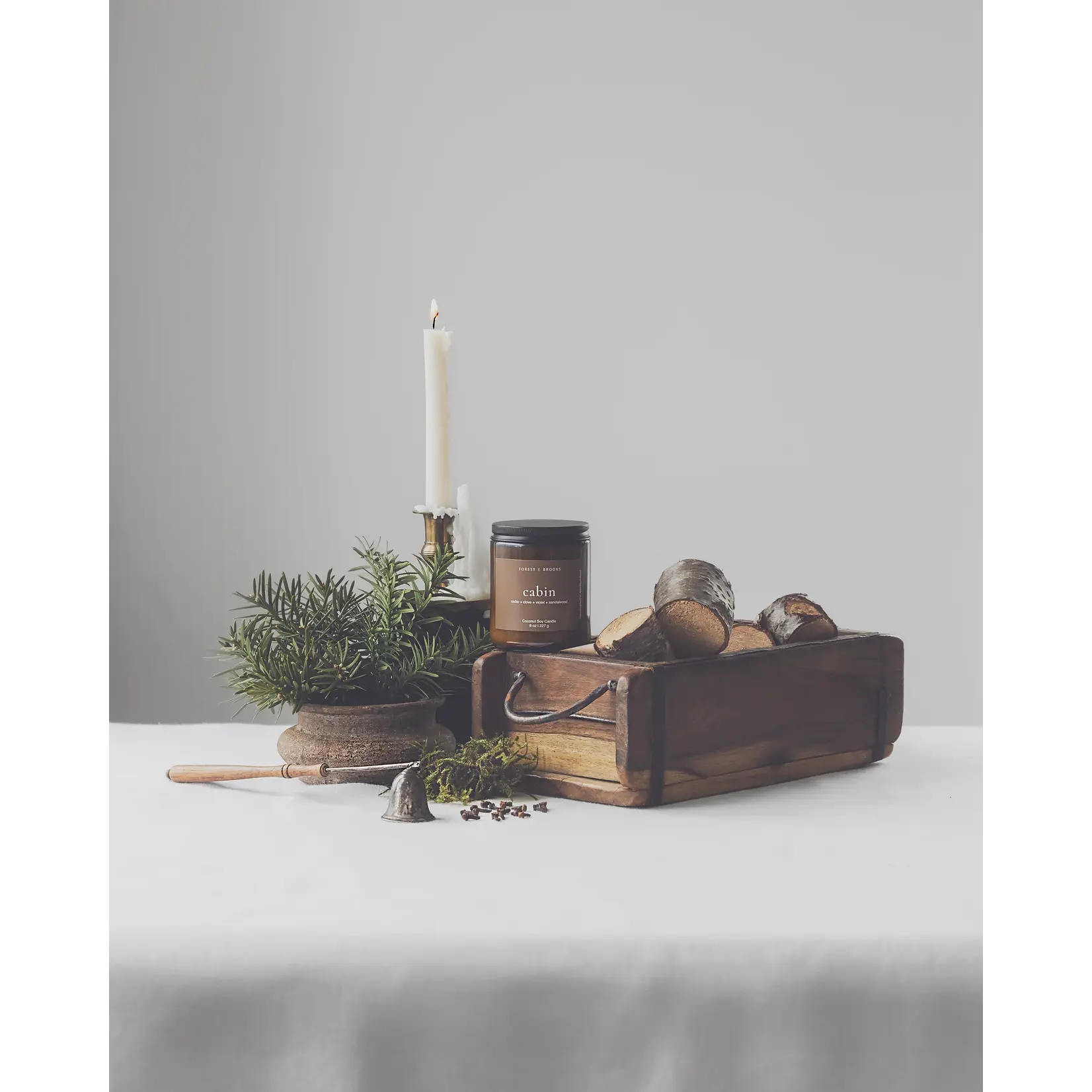 FOREST & BROOKS FOREST & BROOKS Cabin - Wooden Wick 8oz Candle