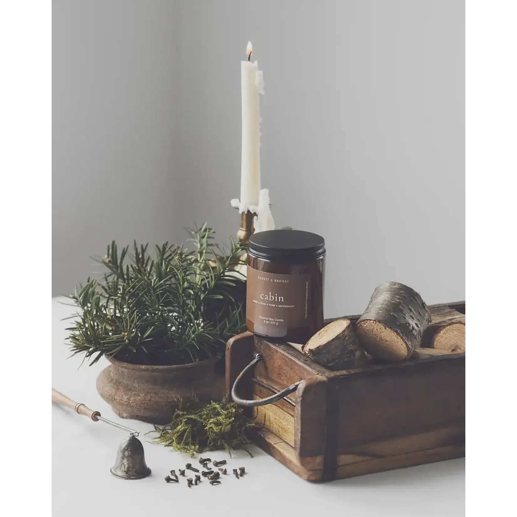 FOREST & BROOKS FOREST & BROOKS Cabin - Wooden Wick 8oz Candle