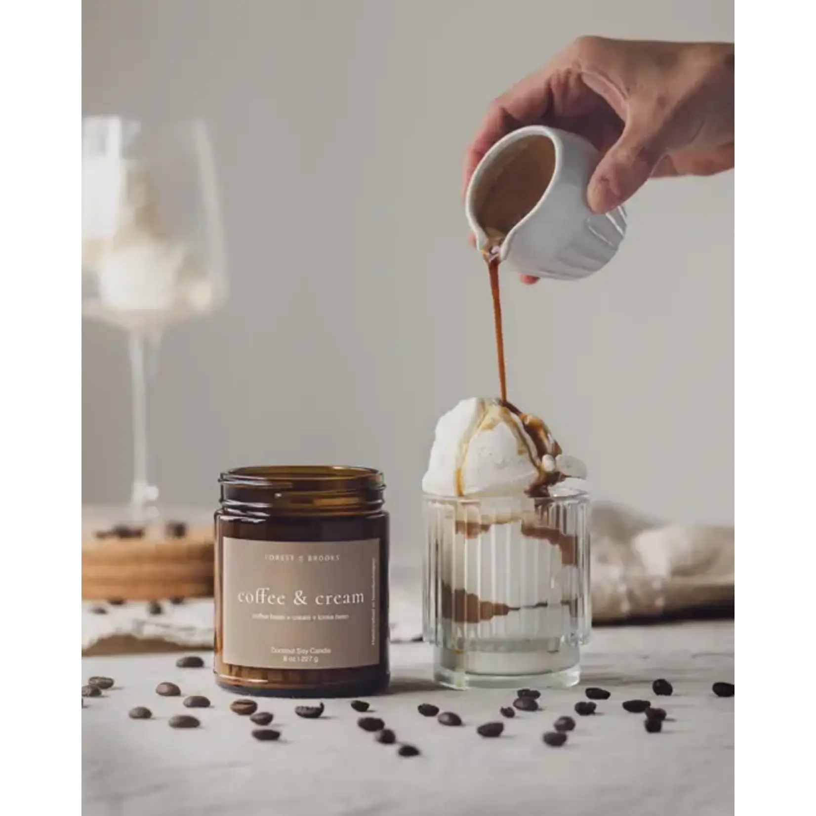 FOREST & BROOKS FOREST & BROOKS Coffee & Cream - Wooden Wick 8oz Candle