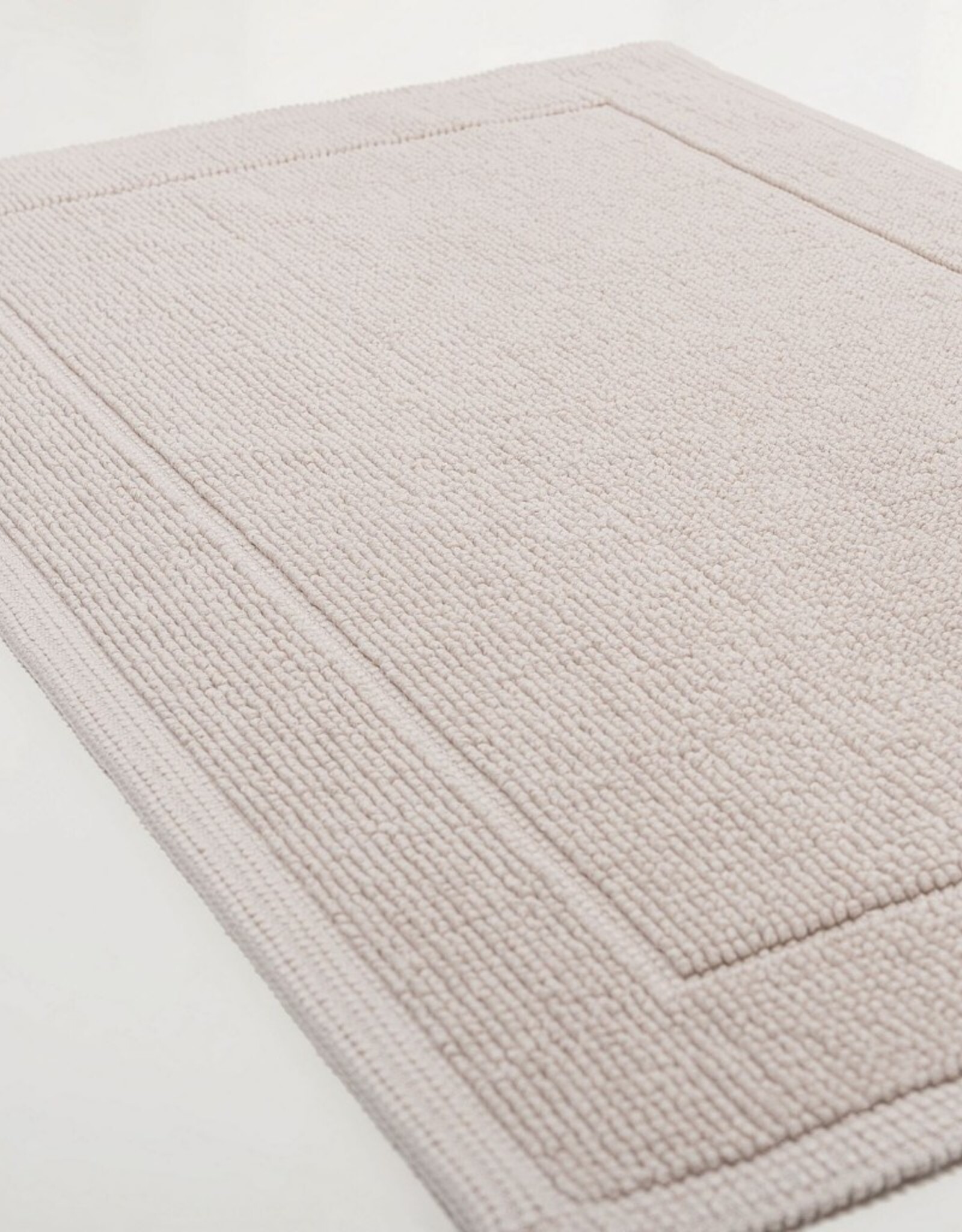 Egoist White Bath Mat 20 x 31