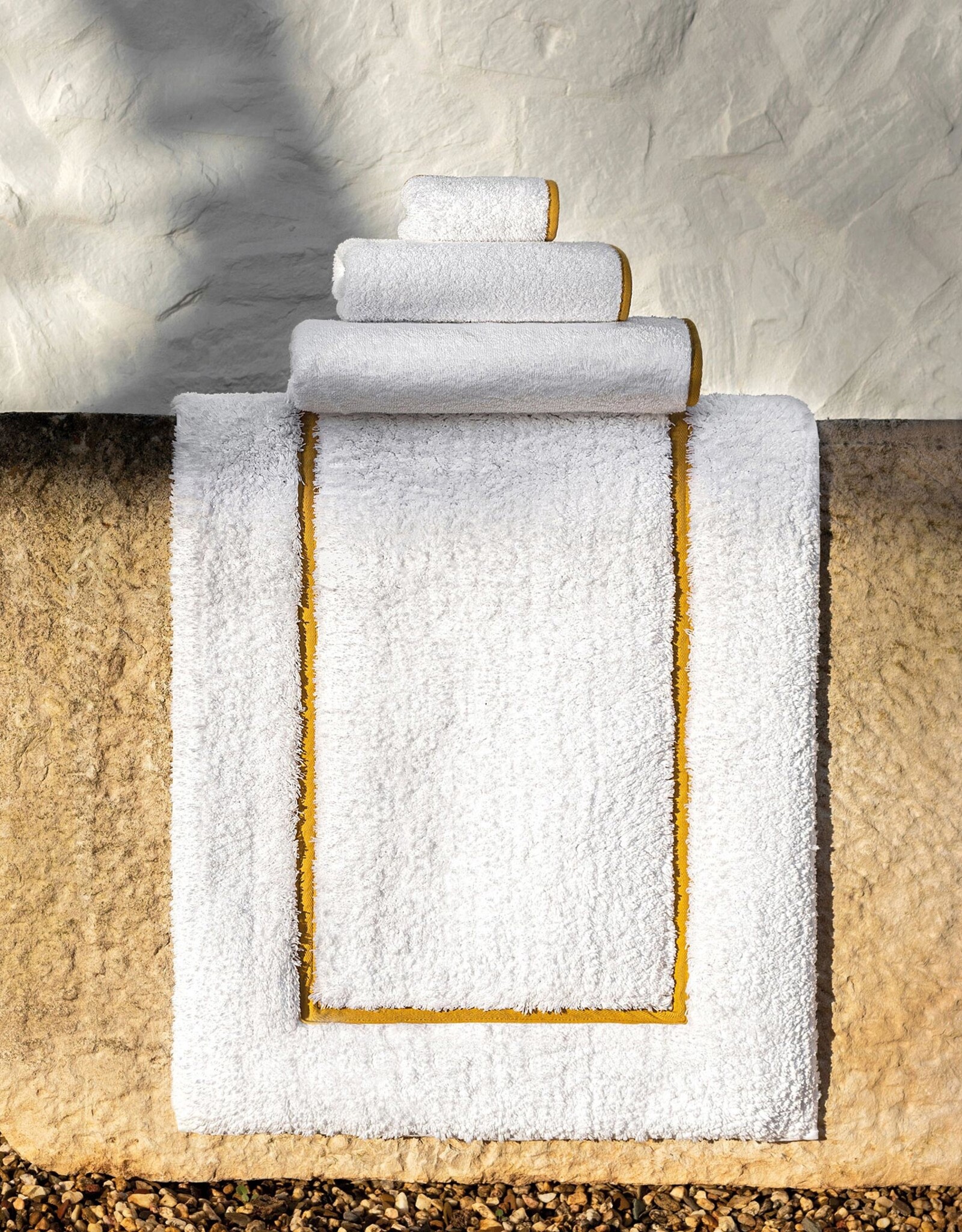 Portobello White & Gold Hand Towel 18 x 30
