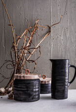 Bare Pitcher, Mussel