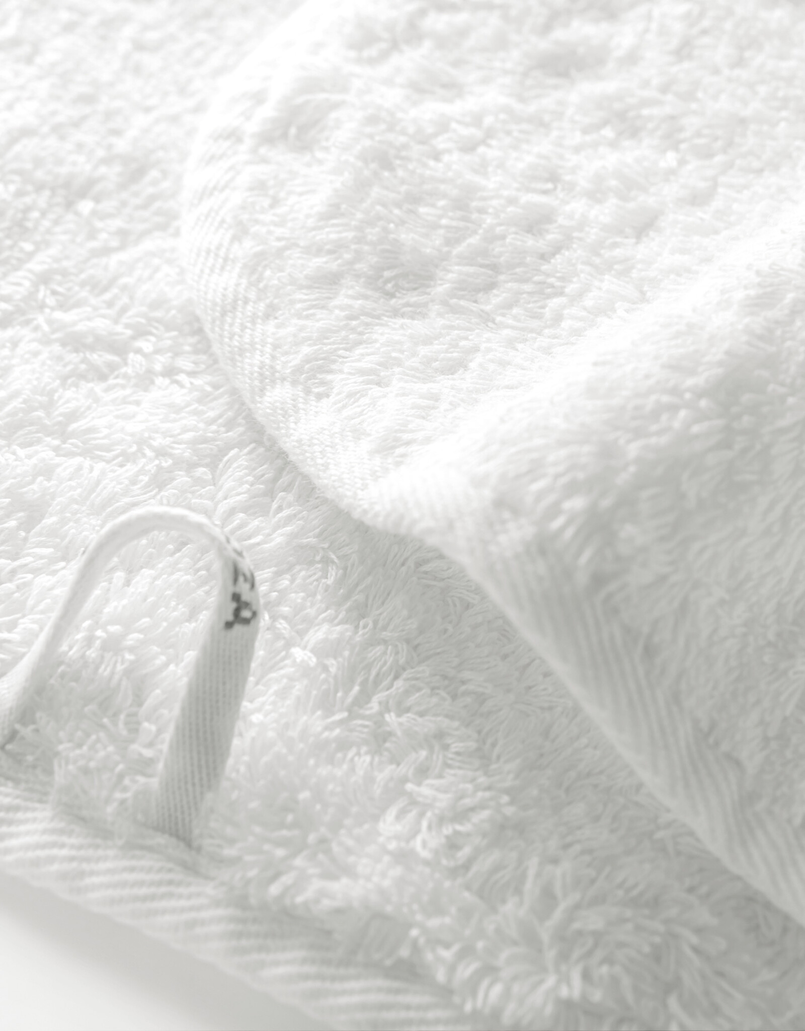 Egoist Snow Hand Towel 18 x 30