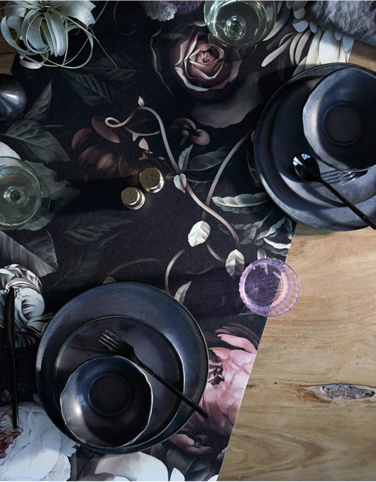 Bare Dinner Plate, Mussel