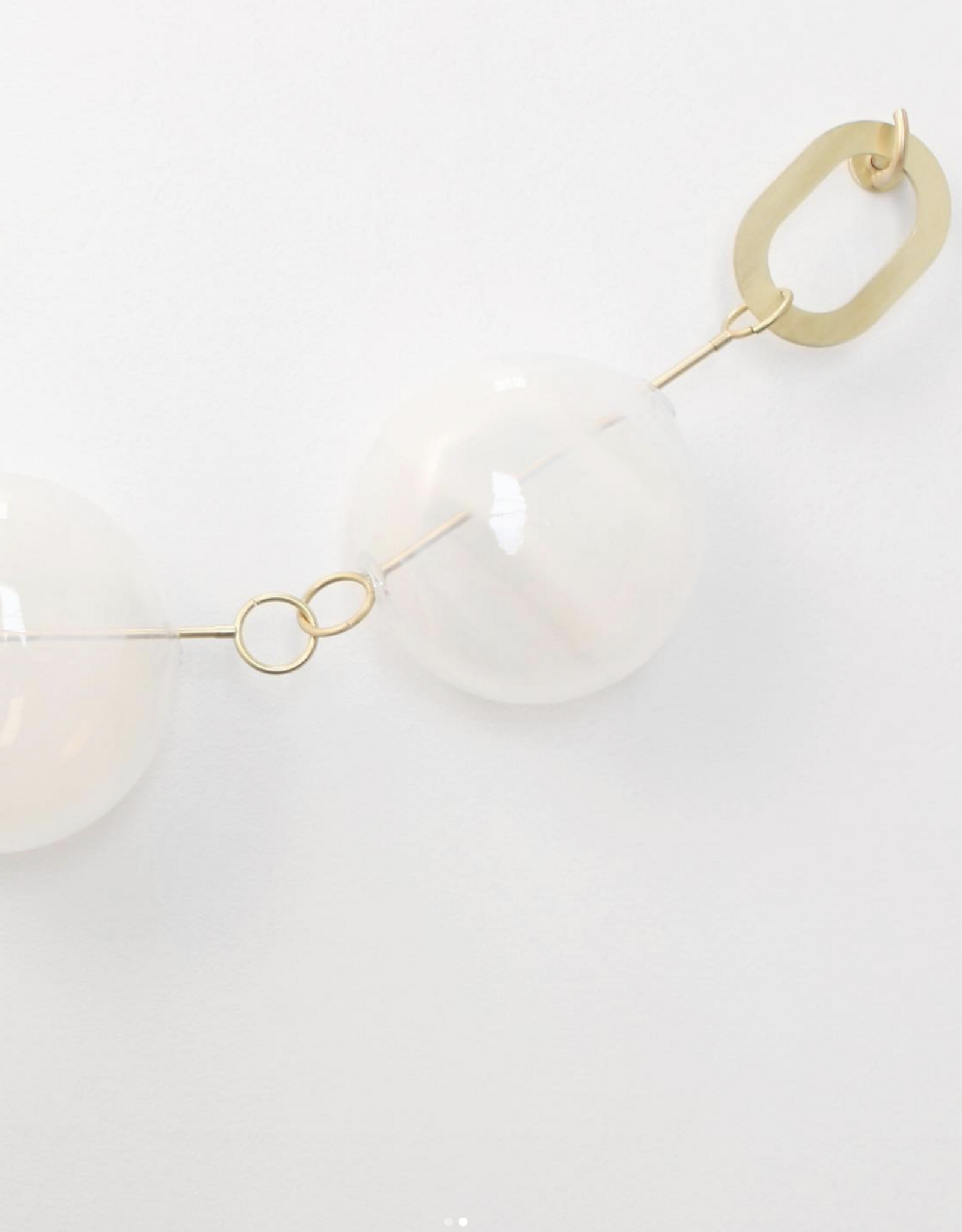 5 Bead, Alabaster + Oxidized 51"