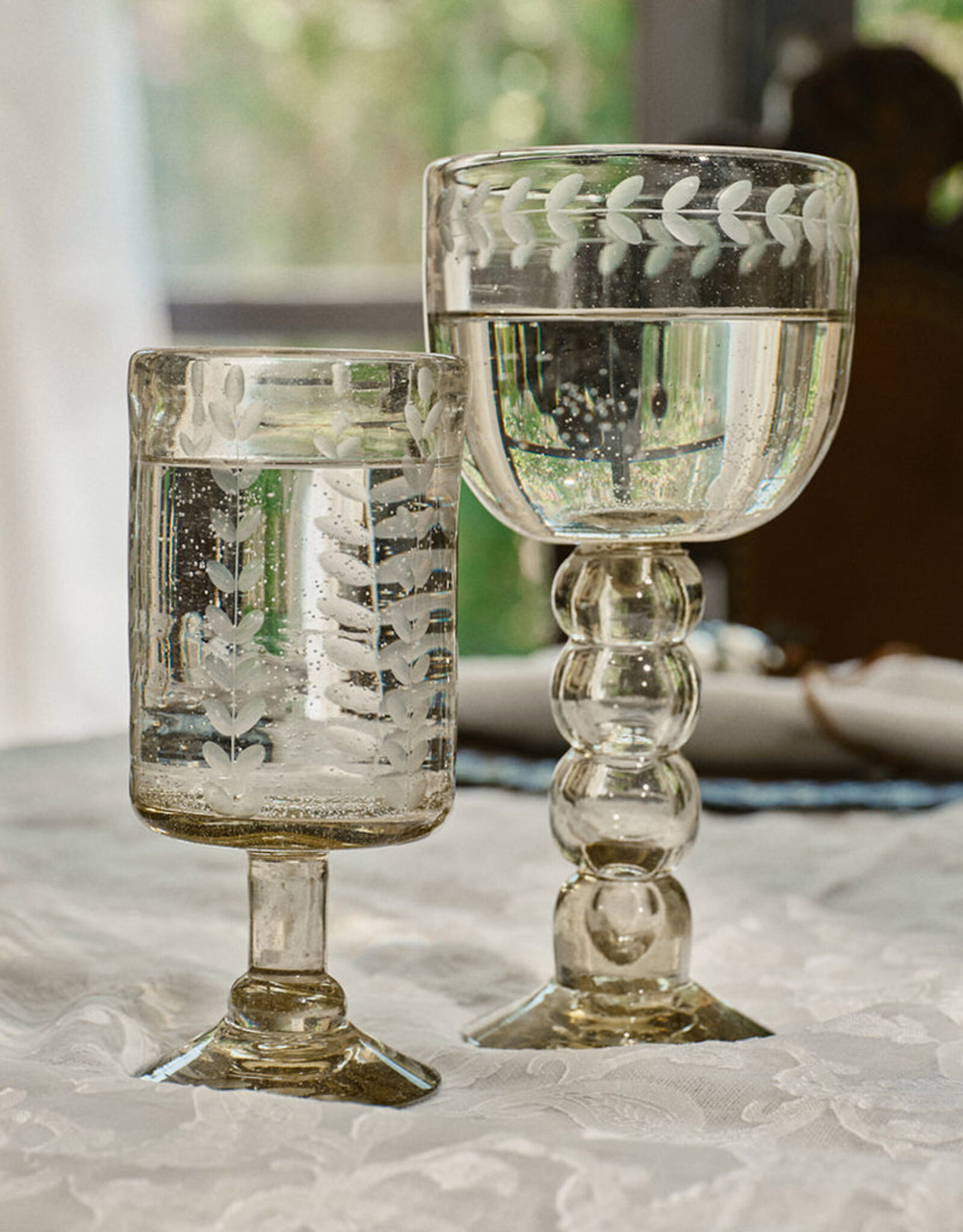 Vidrio d' Laurel Stemware