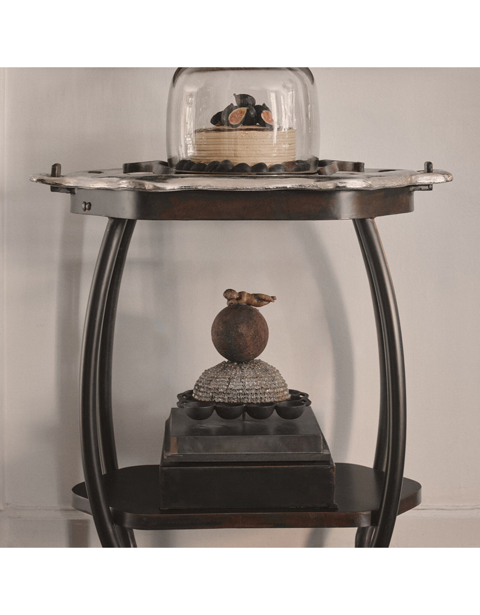 Maximillan Table