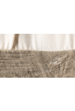 House of Lyria Nimmia Pillow, White & Moss, 24 x 24