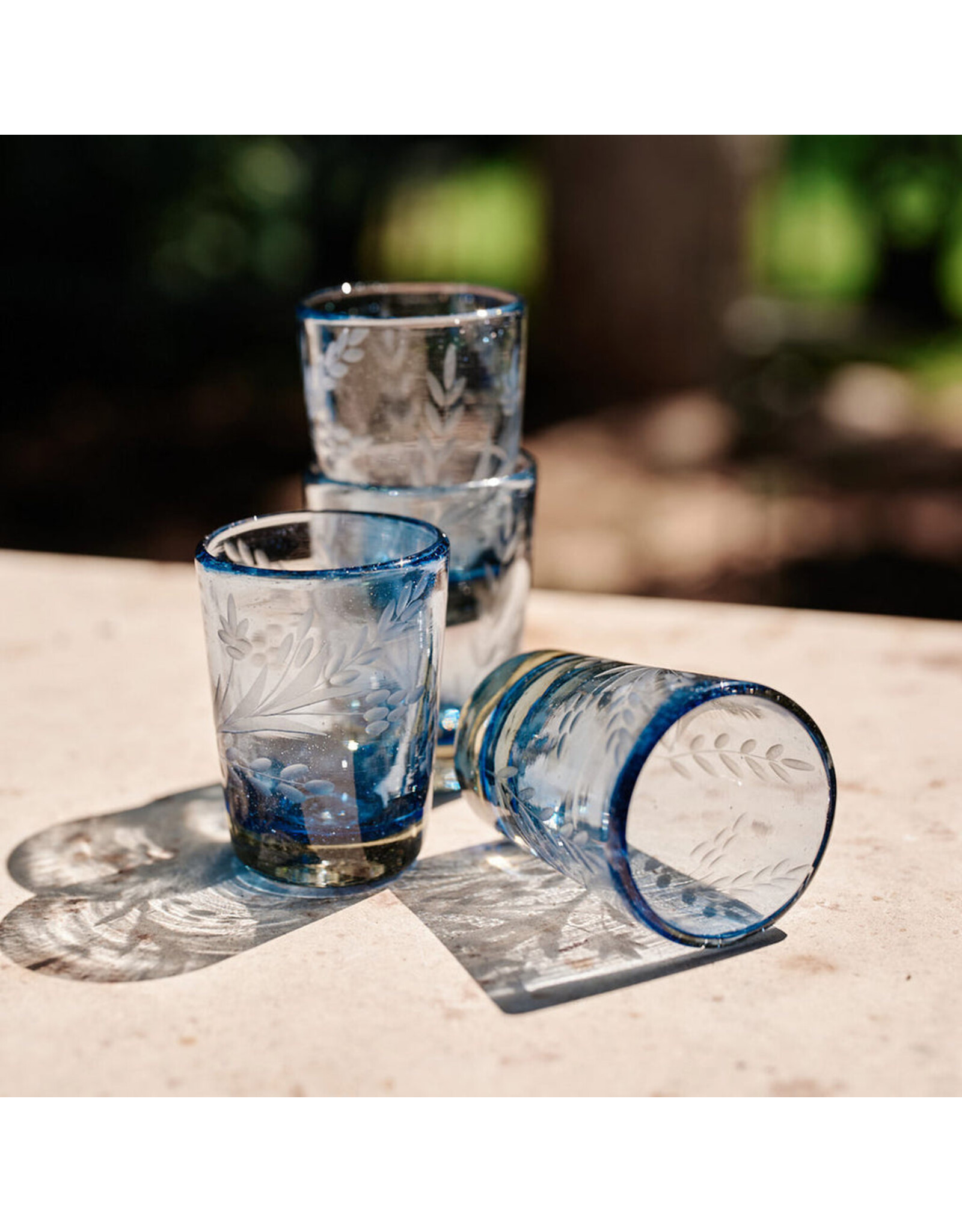 El Predilecto Etched Glass, Blue