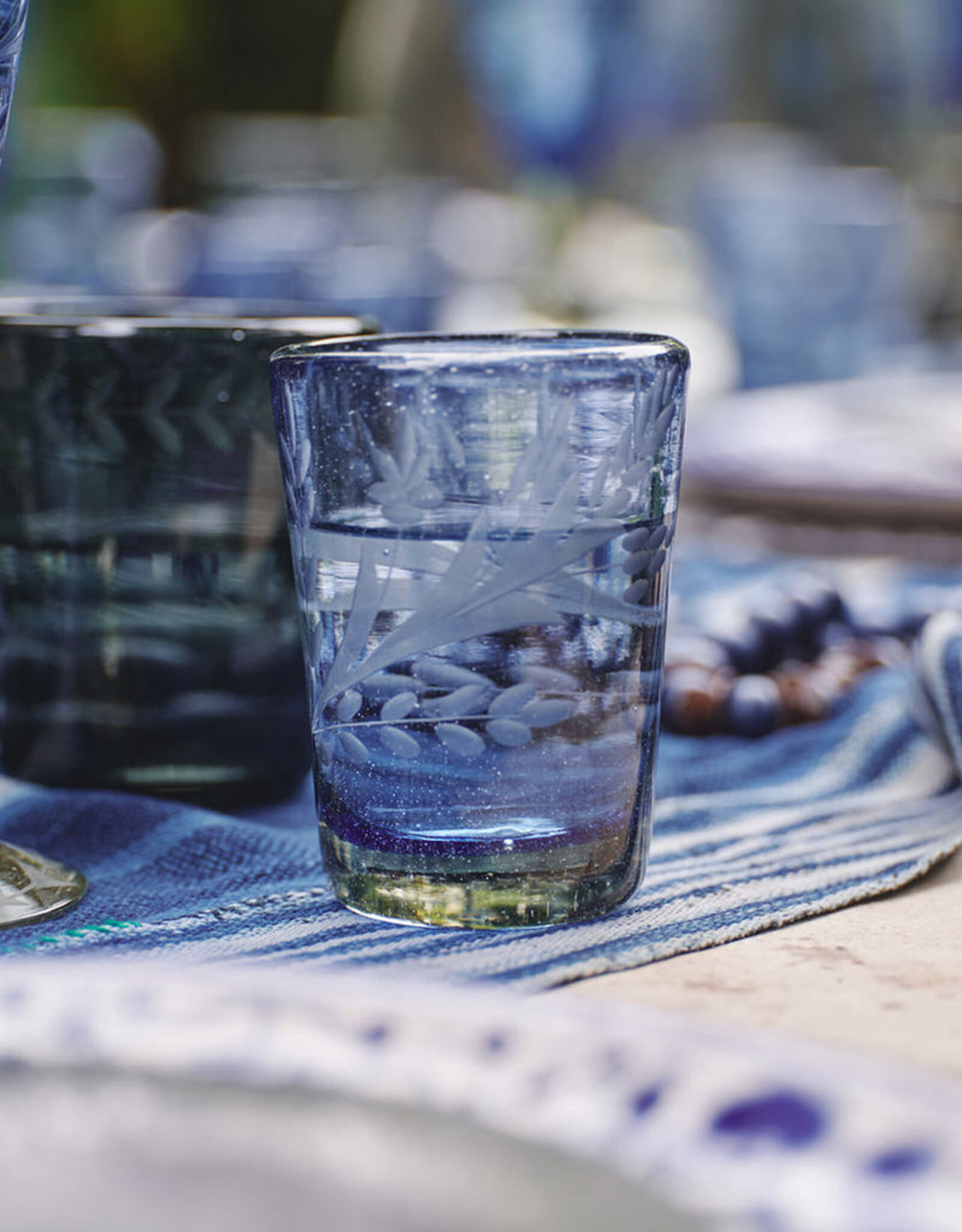 El Predilecto Etched Glass, Blue