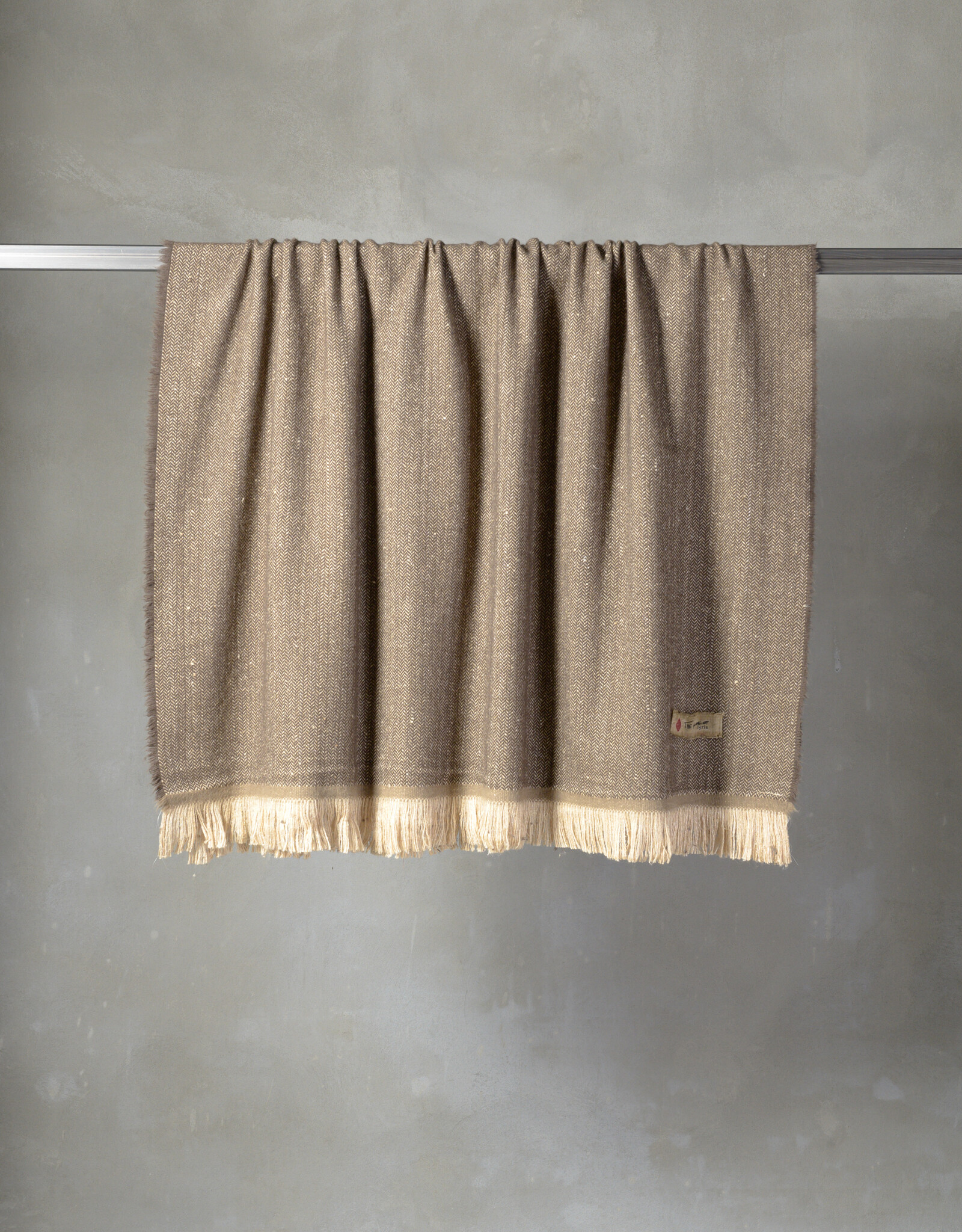 House of Lyria RipTide Caramel Throw