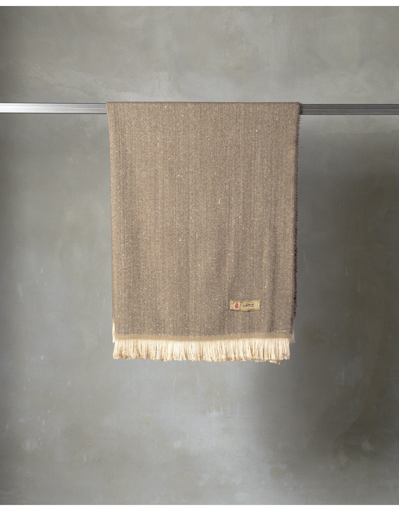 House of Lyria RipTide Caramel Throw