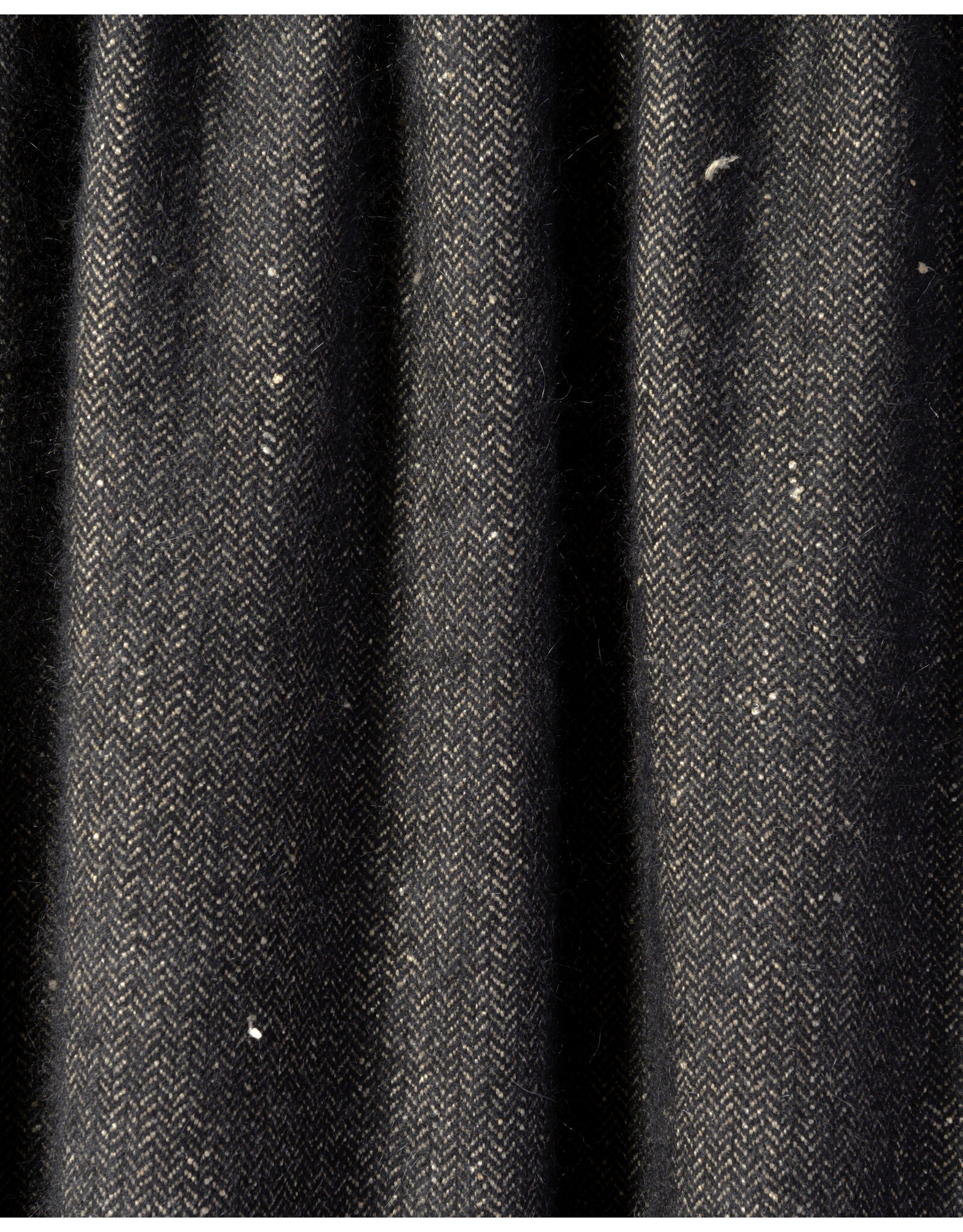 House of Lyria RipTide Black Throw