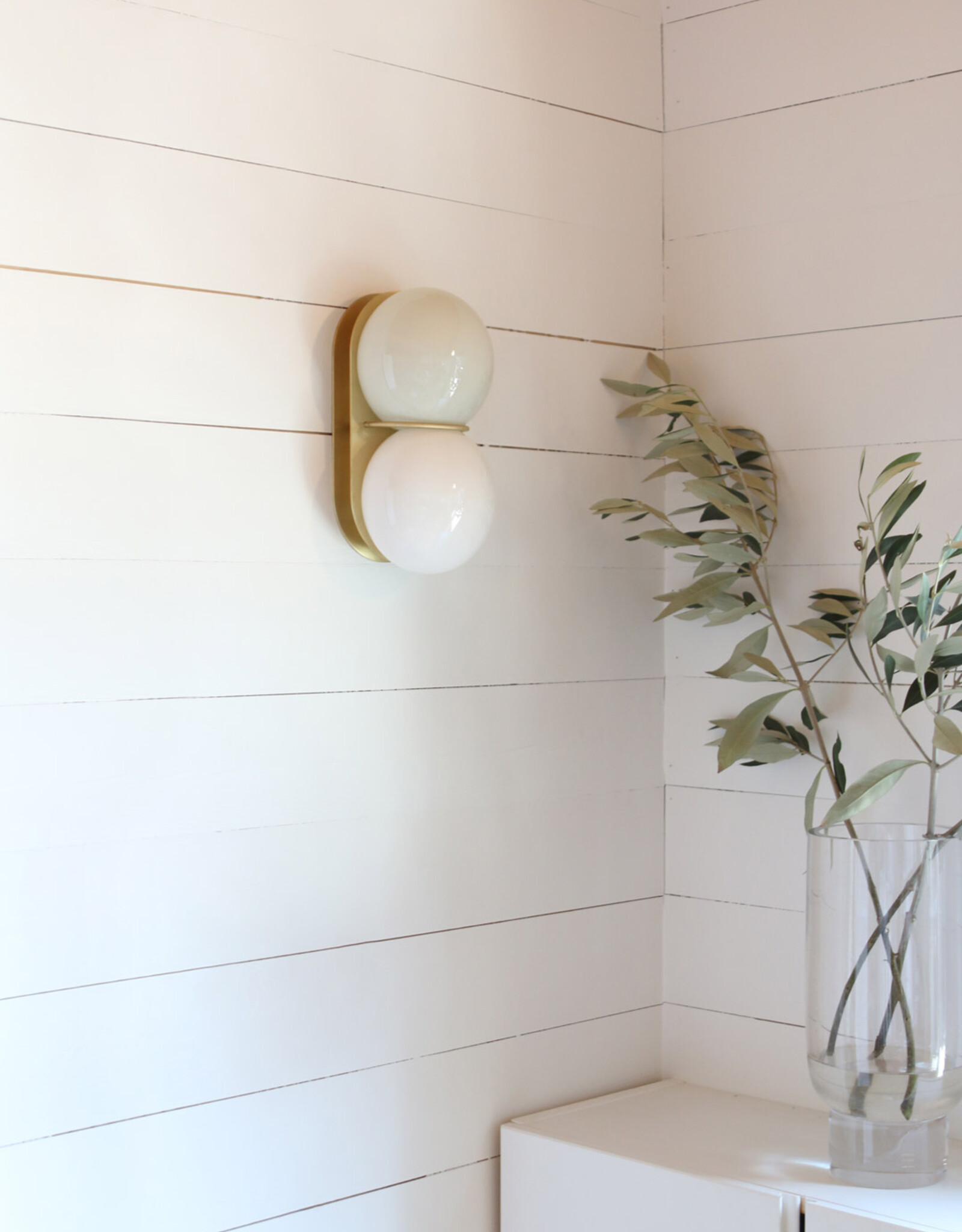 Twin 2.0 Sconce, White & Brass