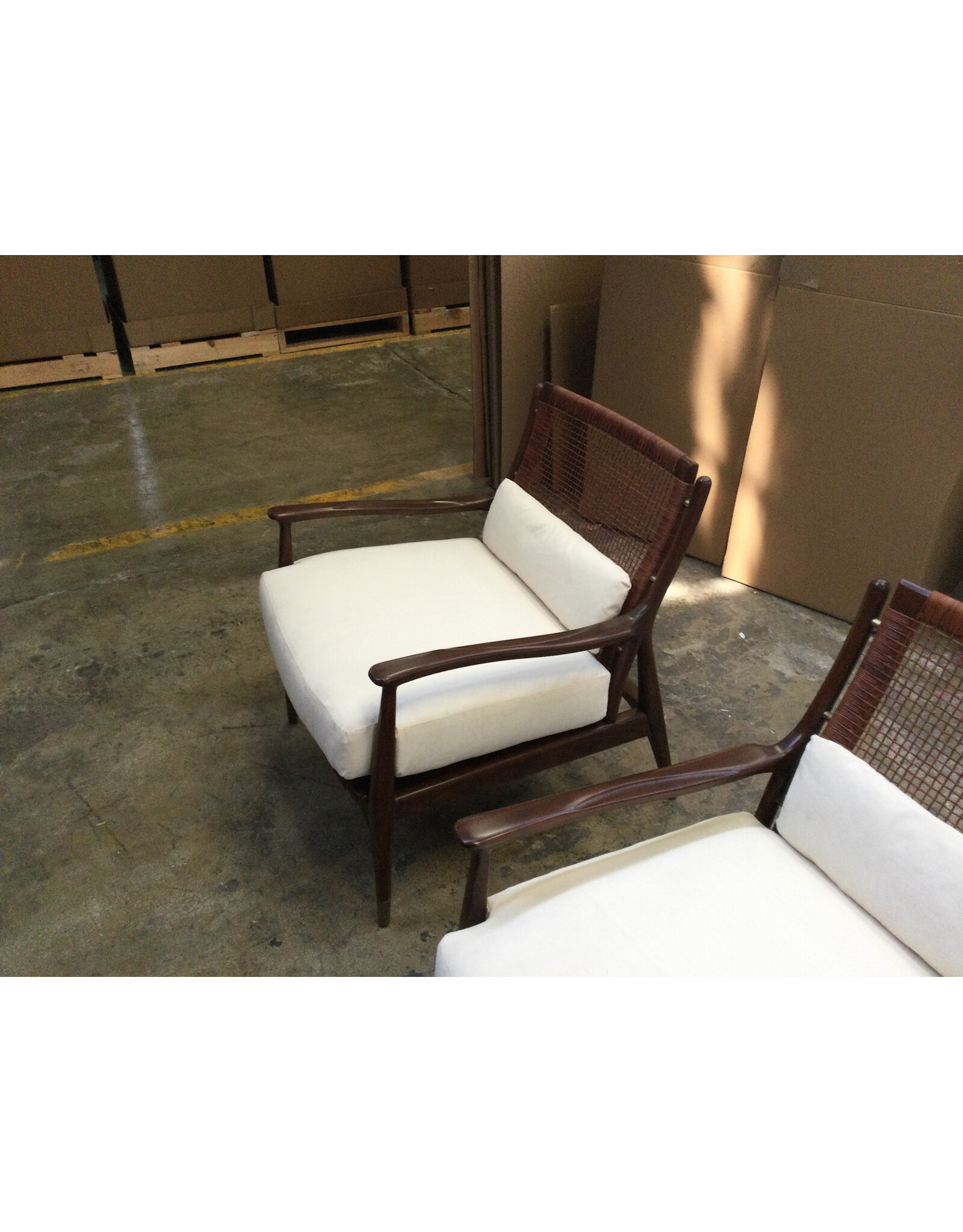 Bans Chair, Dark Distressed