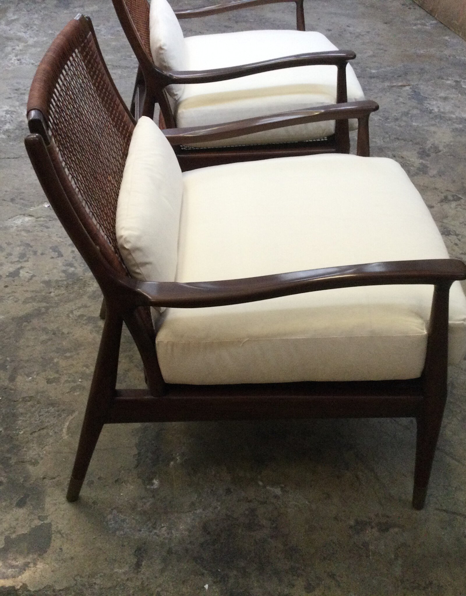 Bans Chair, Dark Distressed