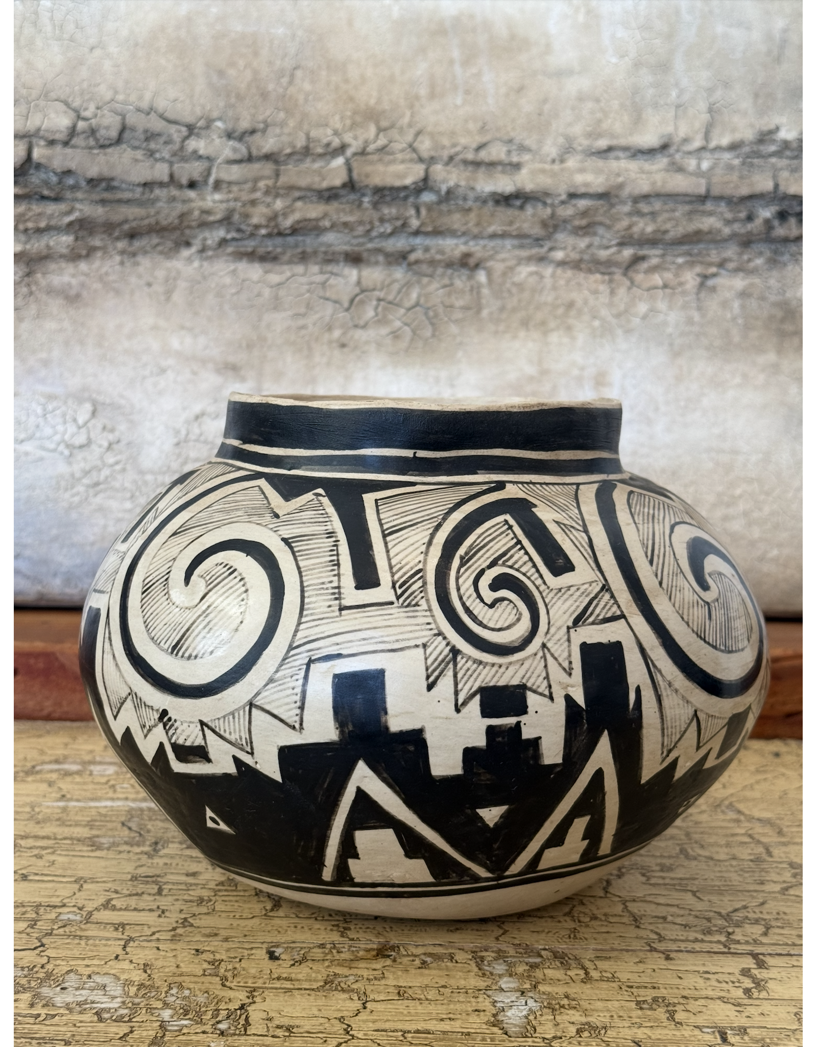 Zuni Design Porcelain Pot