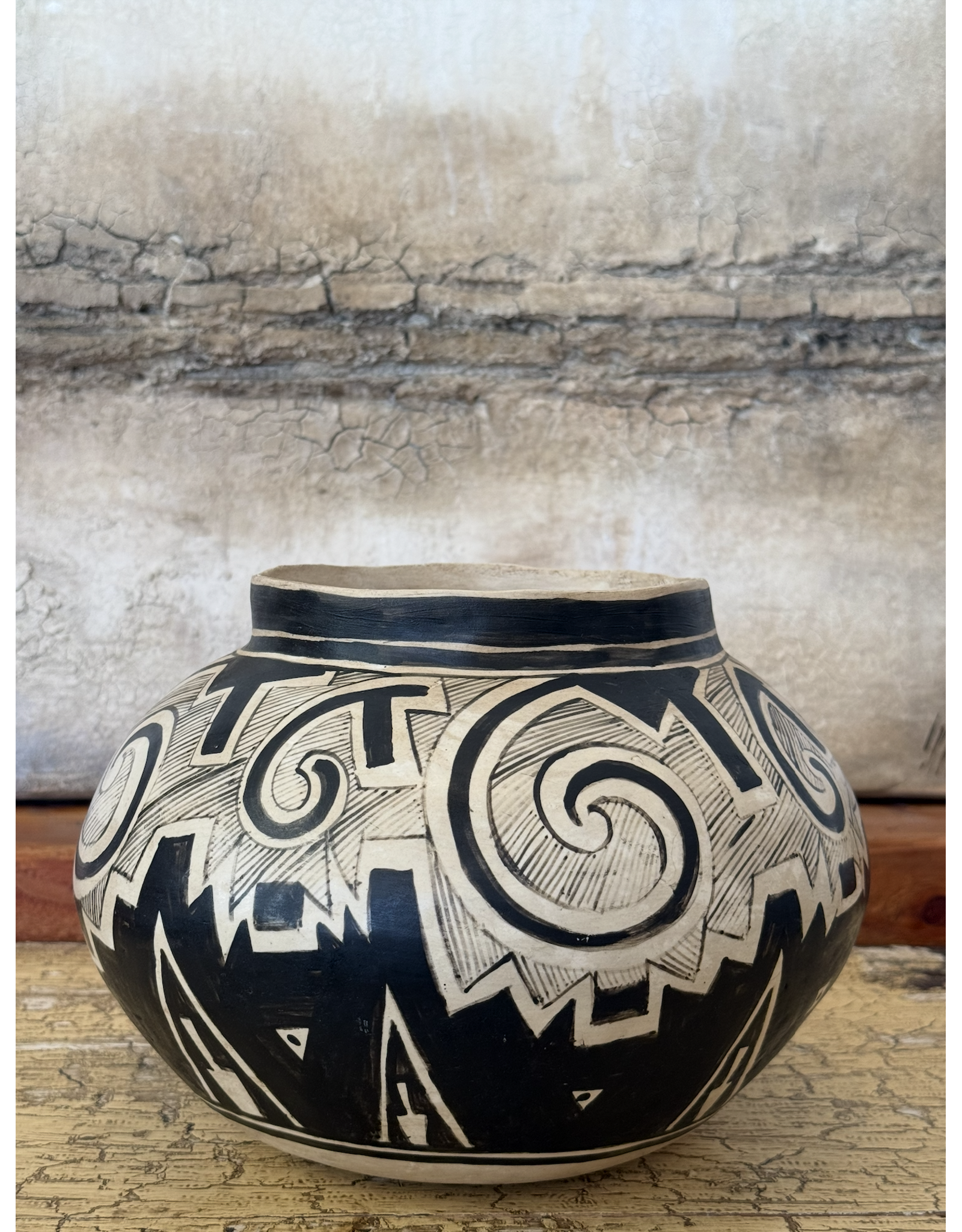 Zuni Design Porcelain Pot