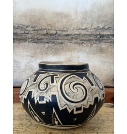Zuni Design Porcelain Pot