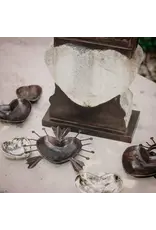 Lealtad Con Corazon Sculpture