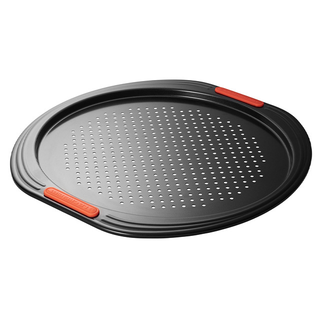 LE CREUSET PIZZA PAN - Everleigh Garden