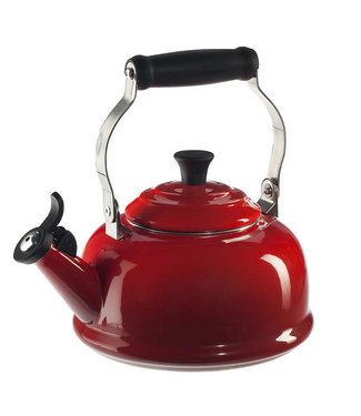 CLASSIC WHISTLING KETTLE