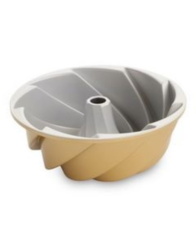 Nordic Ware Heritage Bundt Pan, Gold, 10 cup disc