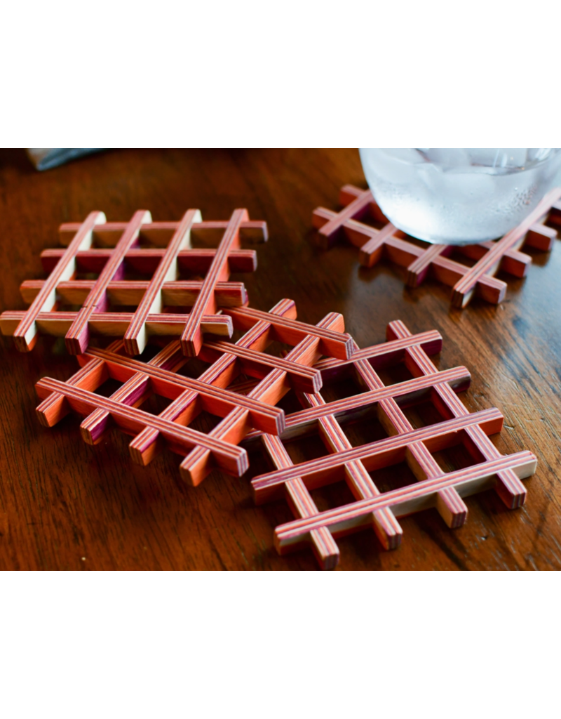 Island Bamboo/Wilshire Red Pakkawood Coaster, SINGLE