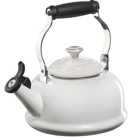 Le Creuset Whistling Tea Kettle 1.7qt - White cirr