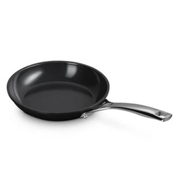 Le Creuset Essential Nonstick CERAMIC Fry Pan, 8"