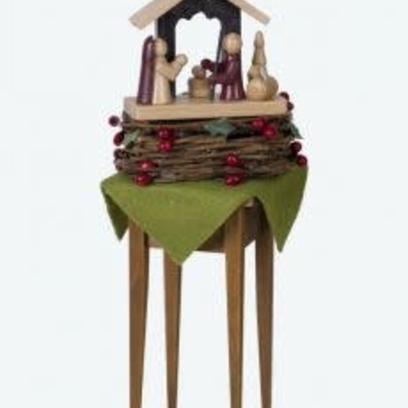 Byers Choice Byers Carolers Nativity Table